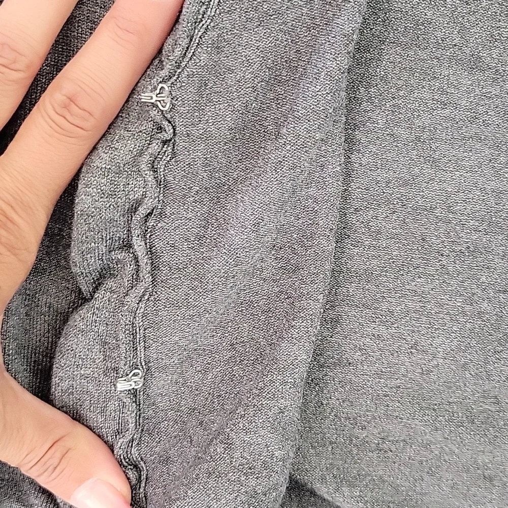Women's Ruffled Sweater - Picture 4 of 5